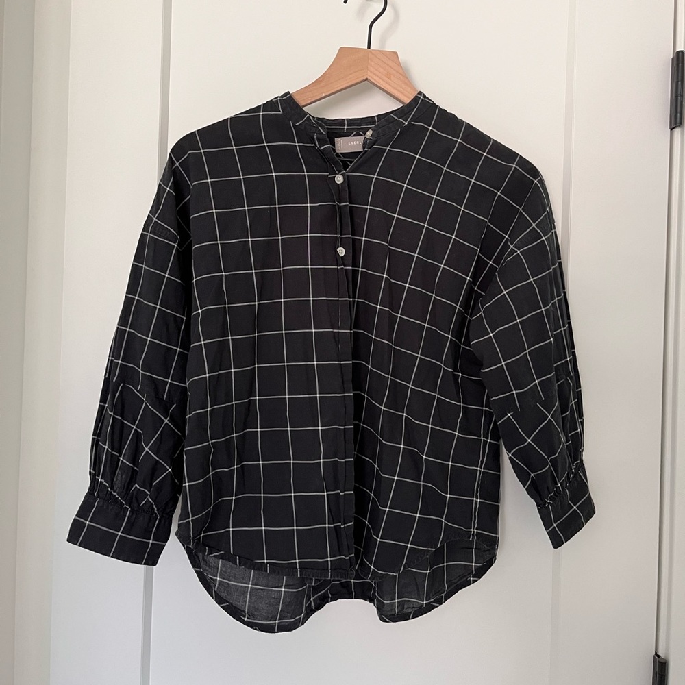 Everlane grid top